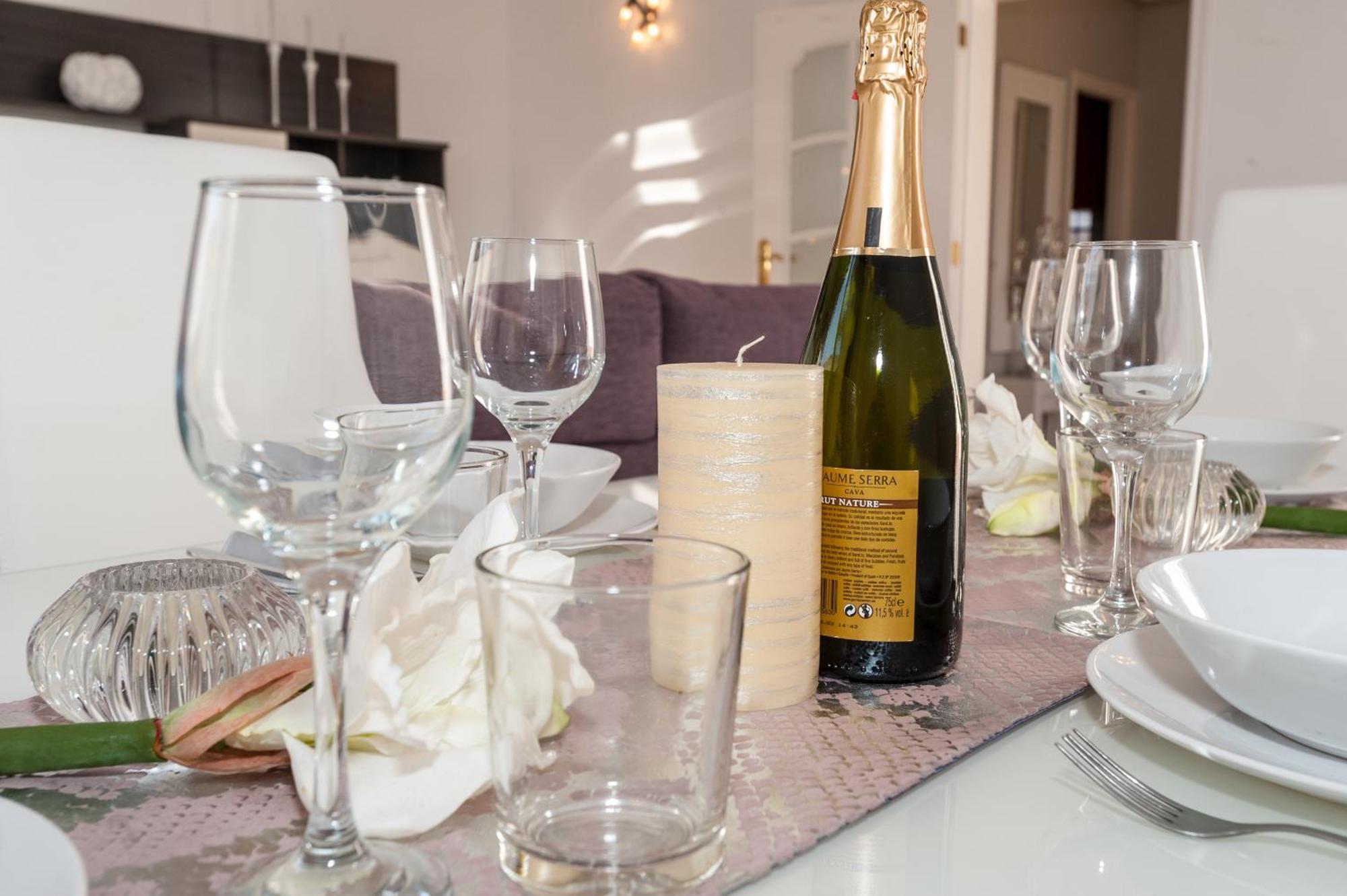Villa Vanesa Luxury Private Villa With A Heated Pool, 4 Bedrooms And 4 Bathrooms 阿德耶 外观 照片