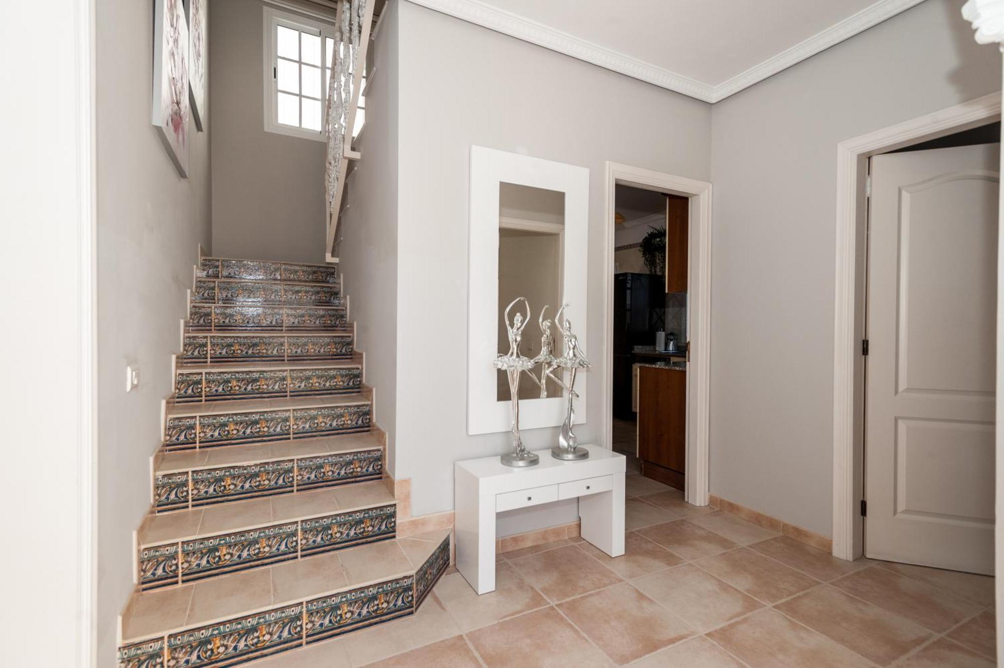 Villa Vanesa Luxury Private Villa With A Heated Pool, 4 Bedrooms And 4 Bathrooms 阿德耶 外观 照片