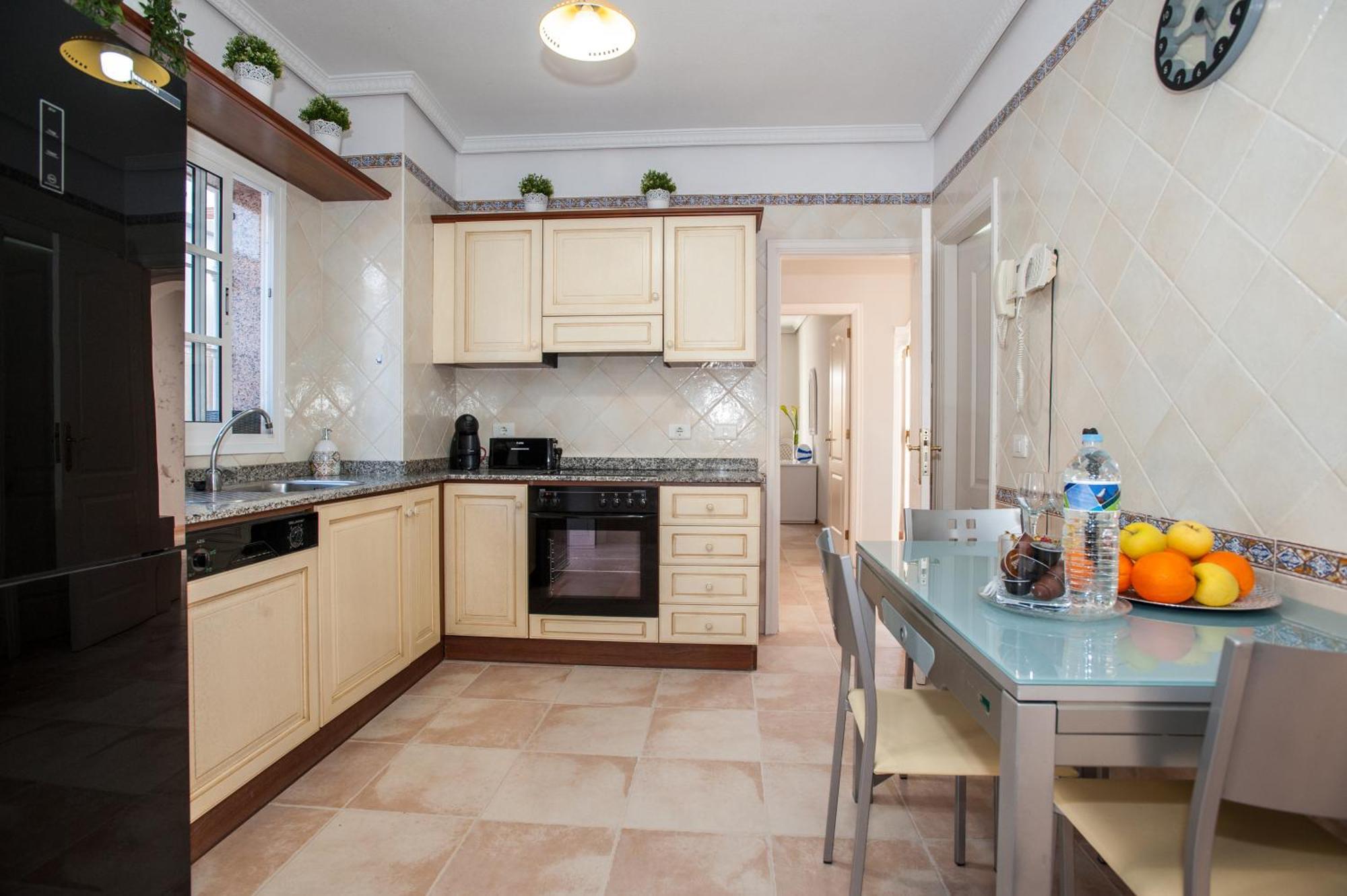 Villa Vanesa Luxury Private Villa With A Heated Pool, 4 Bedrooms And 4 Bathrooms 阿德耶 外观 照片