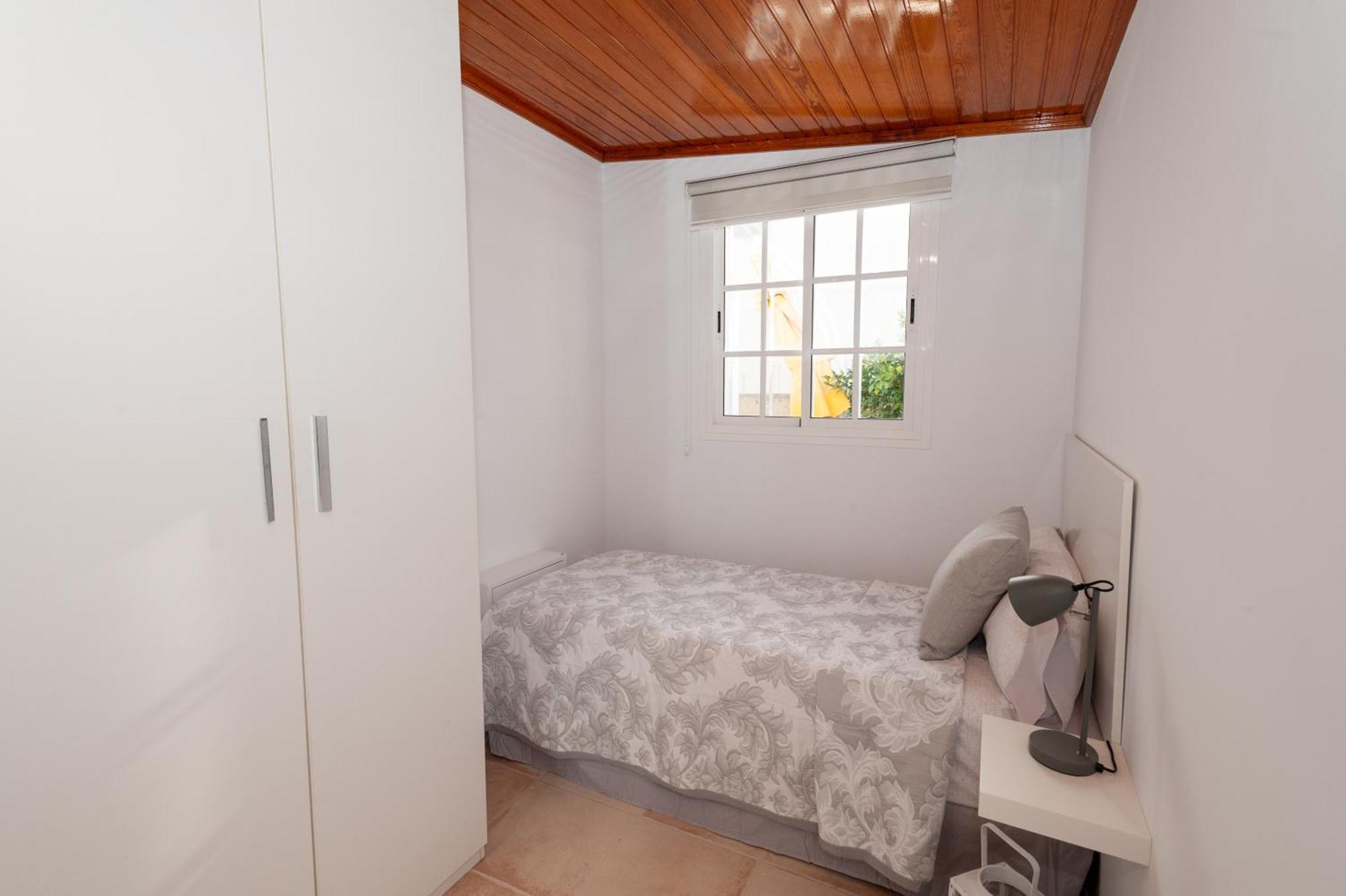 Villa Vanesa Luxury Private Villa With A Heated Pool, 4 Bedrooms And 4 Bathrooms 阿德耶 外观 照片